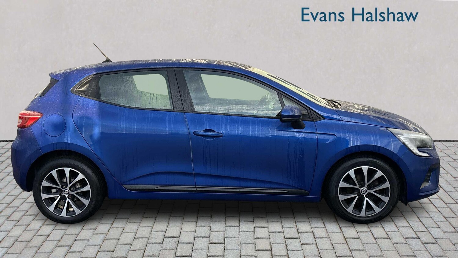 Used Renault Clio 2021 for sale - 77842379: Photo 3