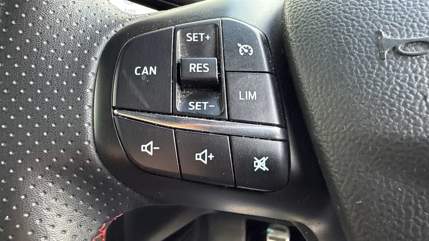 Used Ford Focus 2022 for sale - 75917793: Photo 22