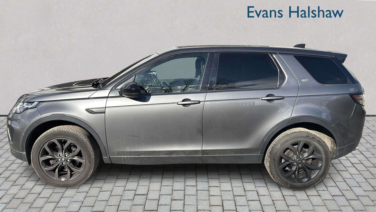 Used Land Rover Discovery Sport 2018 for sale - 77842288: Photo 3