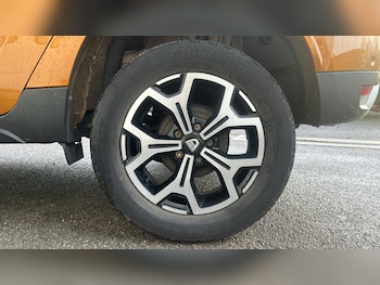 Used Dacia Duster 2021 for sale - 77032191: Photo