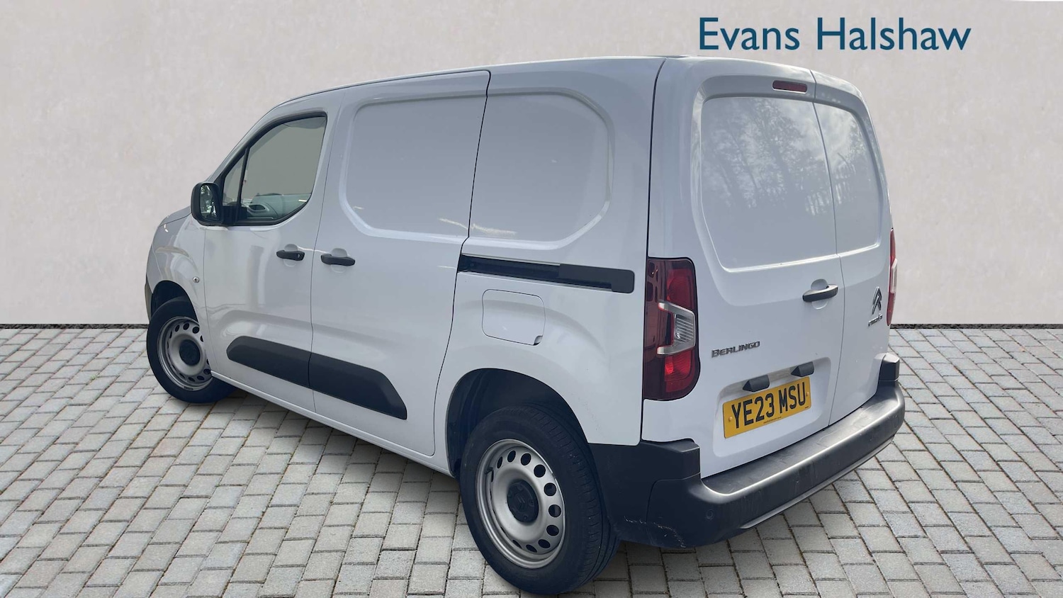 Used Citroen Berlingo 2023 for sale - 76339646: Photo 2
