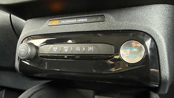 Used Ford Kuga 2024 for sale - 75317056: Photo 31