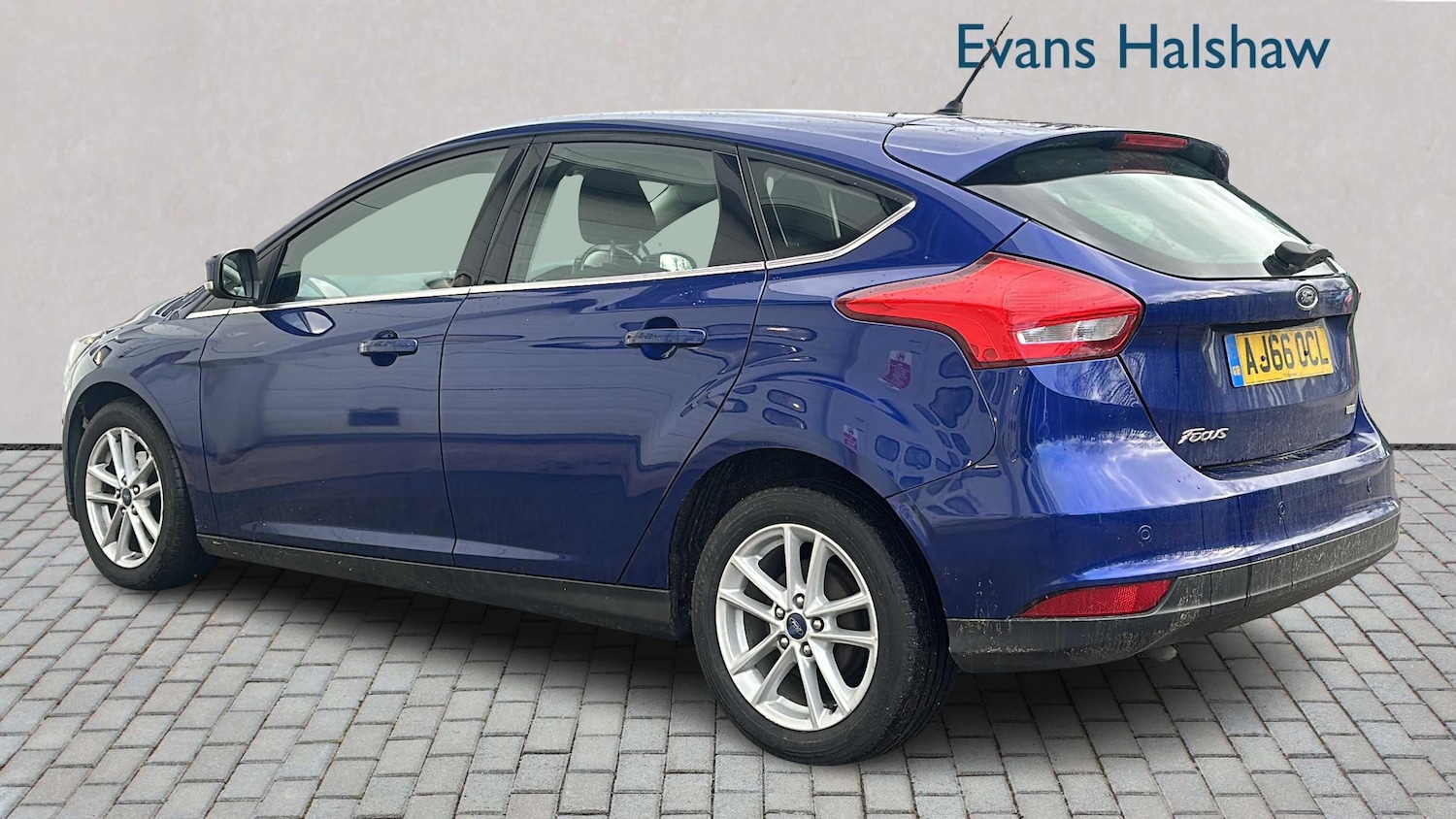 Used Ford Focus 2017 for sale - 77245001: Photo 3