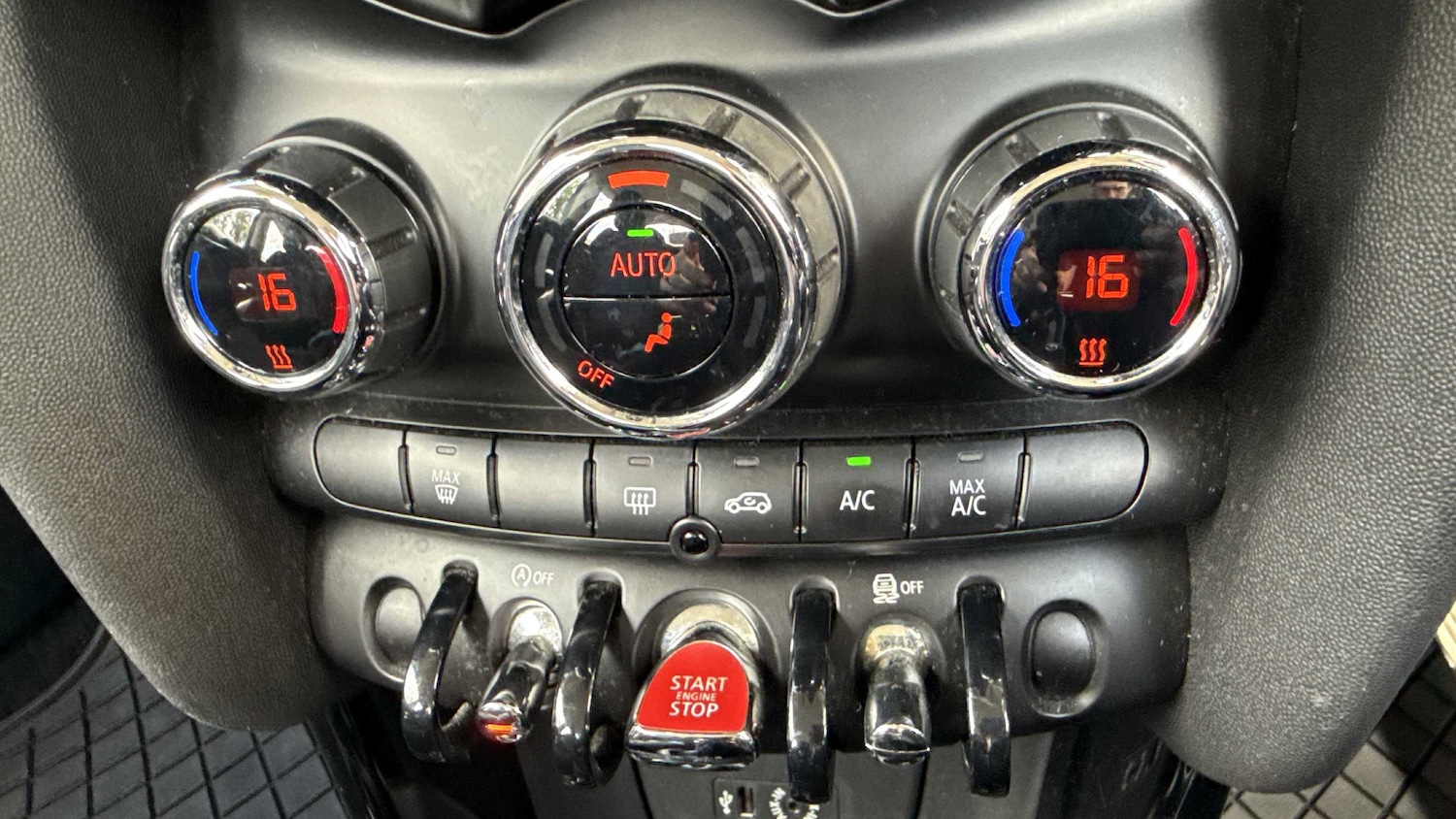 Used MINI Hatch 2017 for sale - 75626069: Photo 28