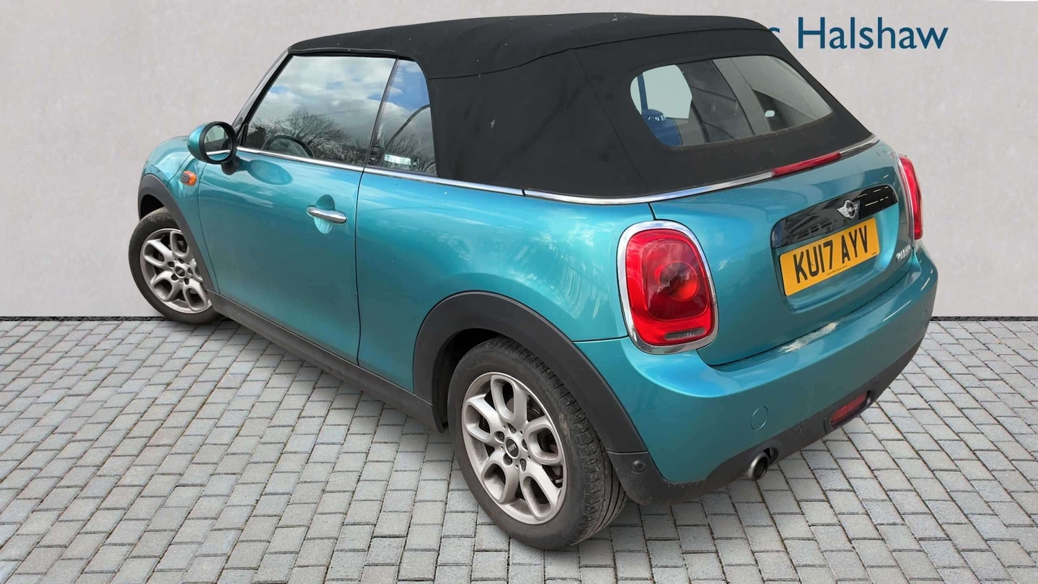 Used MINI Convertible 2017 for sale - 77842265: Photo 2