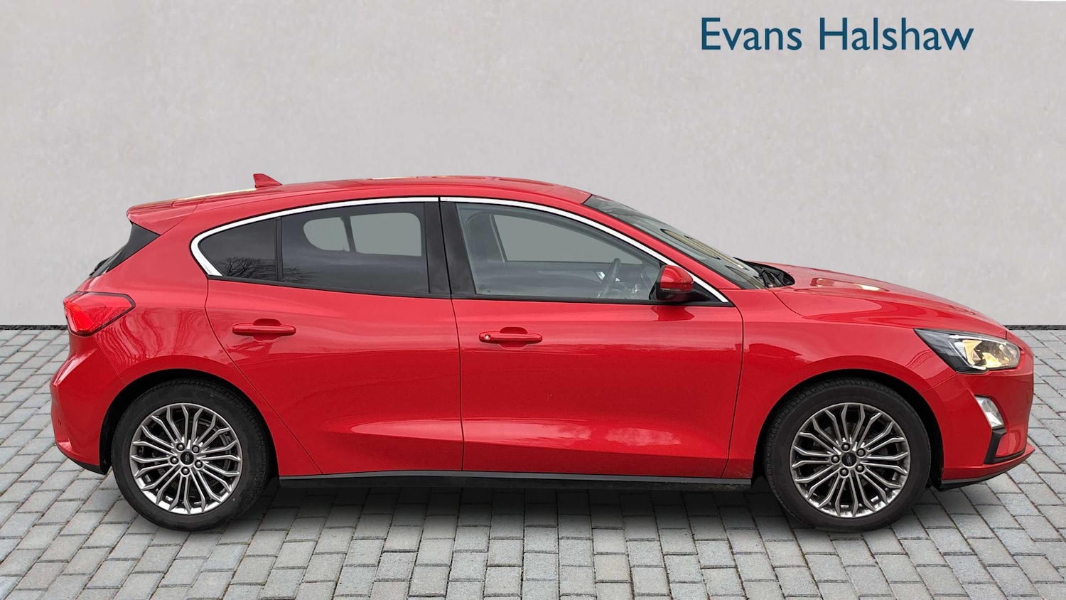 Used Ford Focus 2020 for sale - 76929052: Photo 3