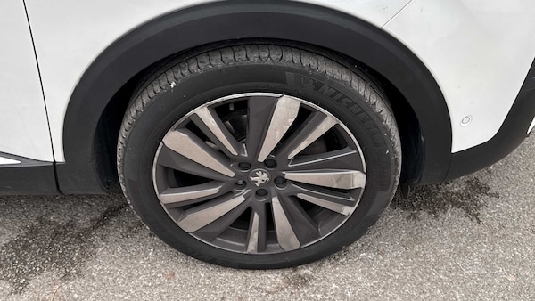 Used Peugeot 3008 2020 for sale - 76310904: Photo 6