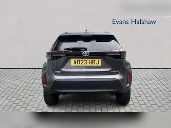 Used Toyota Yaris Cross 2023 for sale - 76249081: Photo