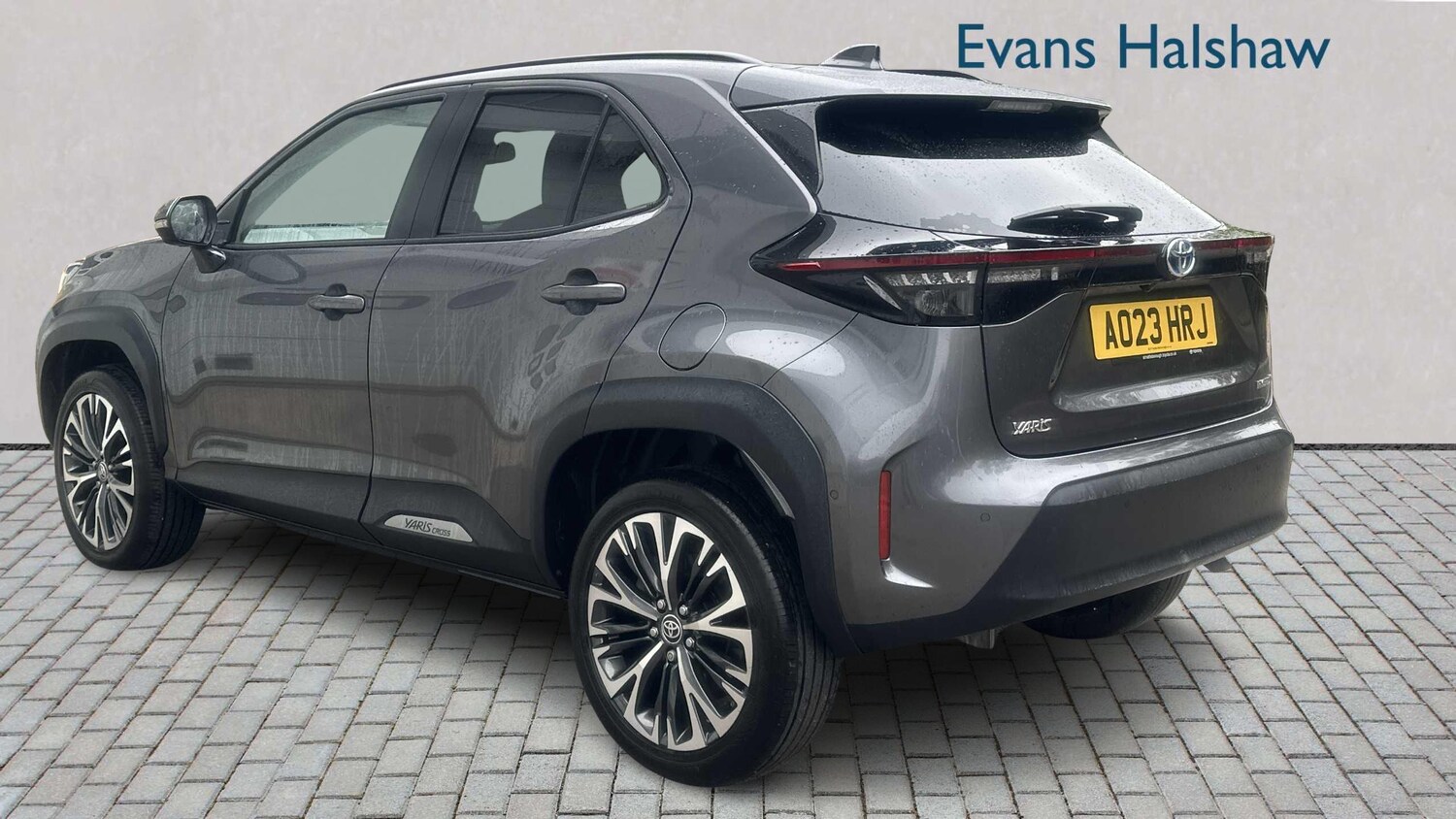 Used Toyota Yaris Cross 2023 for sale - 76249081: Photo 4
