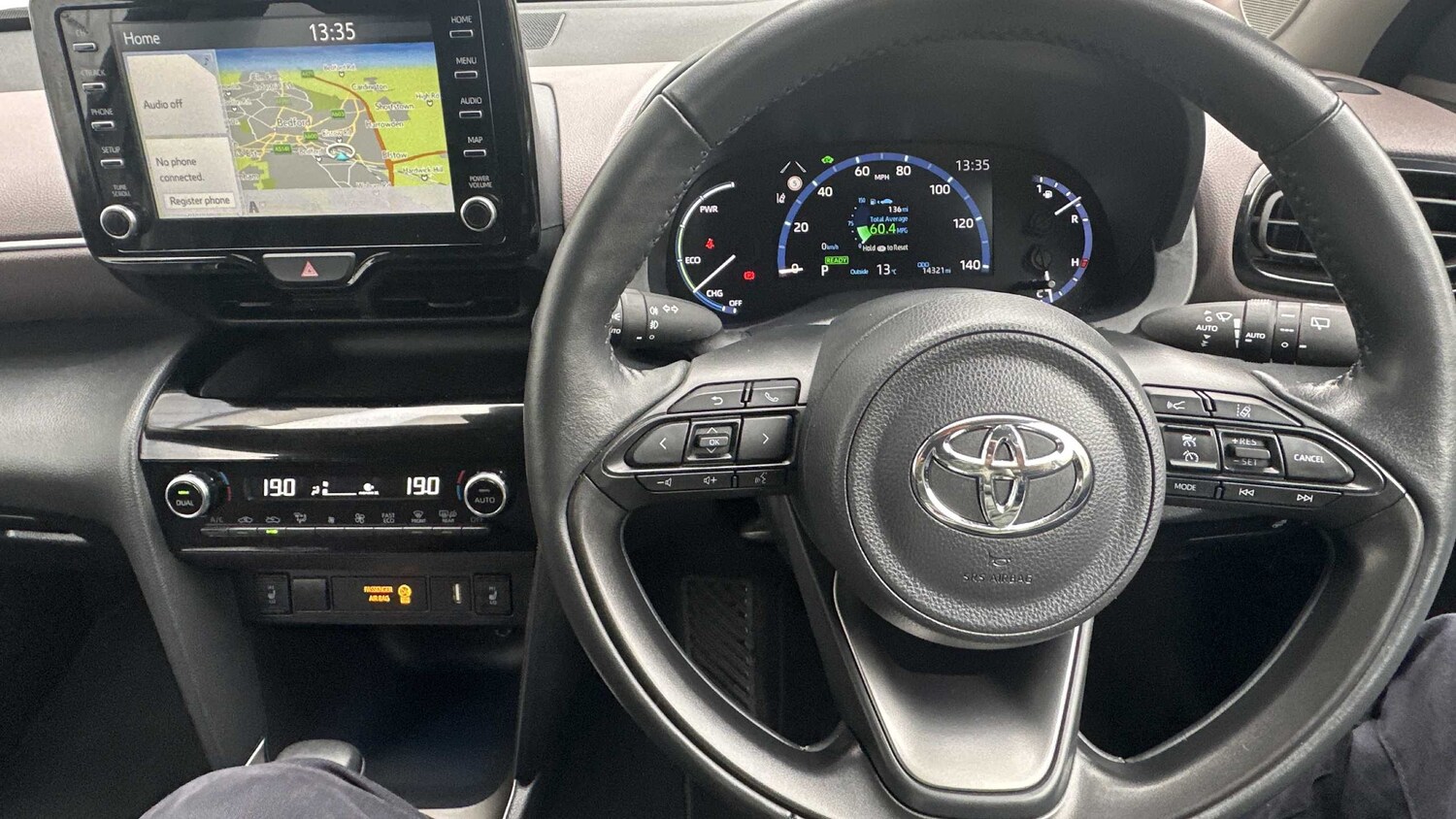Used Toyota Yaris Cross 2023 for sale - 76249081: Photo 6