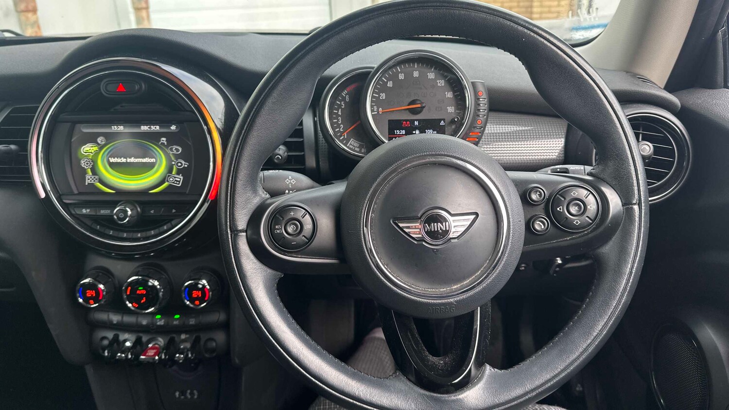 Used MINI Hatch 2016 for sale - 76692044: Photo 11