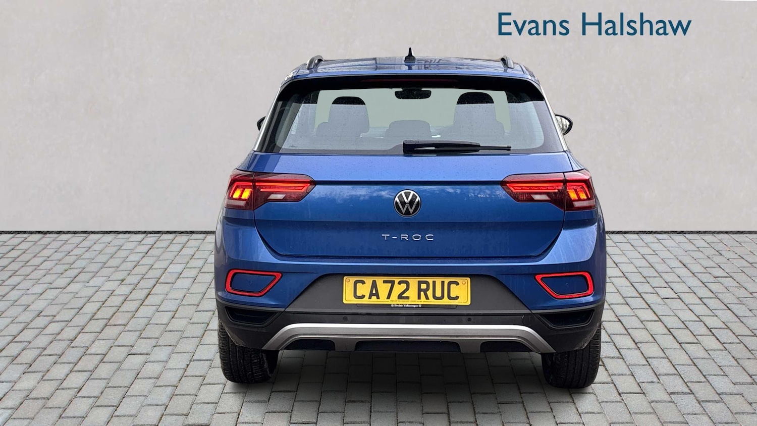 Used Volkswagen T-Roc 2022 for sale - 77000185: Photo 4