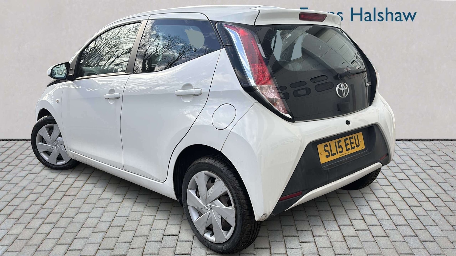Used Toyota AYGO 2015 for sale - 77842255: Photo 2
