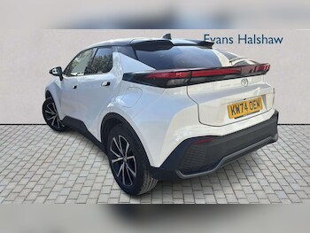 Used Toyota C-HR 2025 for sale - 78338130: Photo