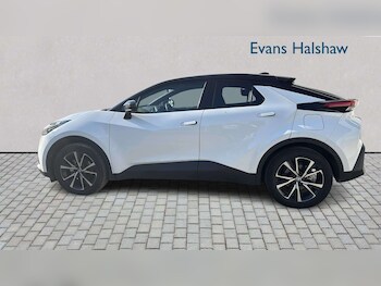 Used Toyota C-HR 2025 for sale - 78338130: Photo