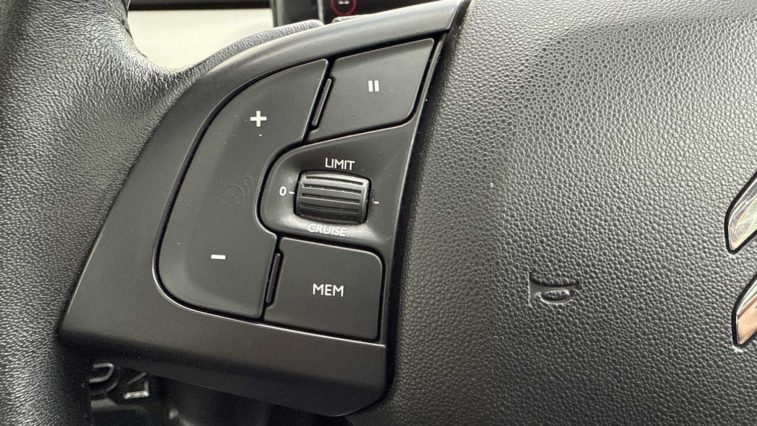 Used Citroen C4 Cactus 2019 for sale - 75452866: Photo 23