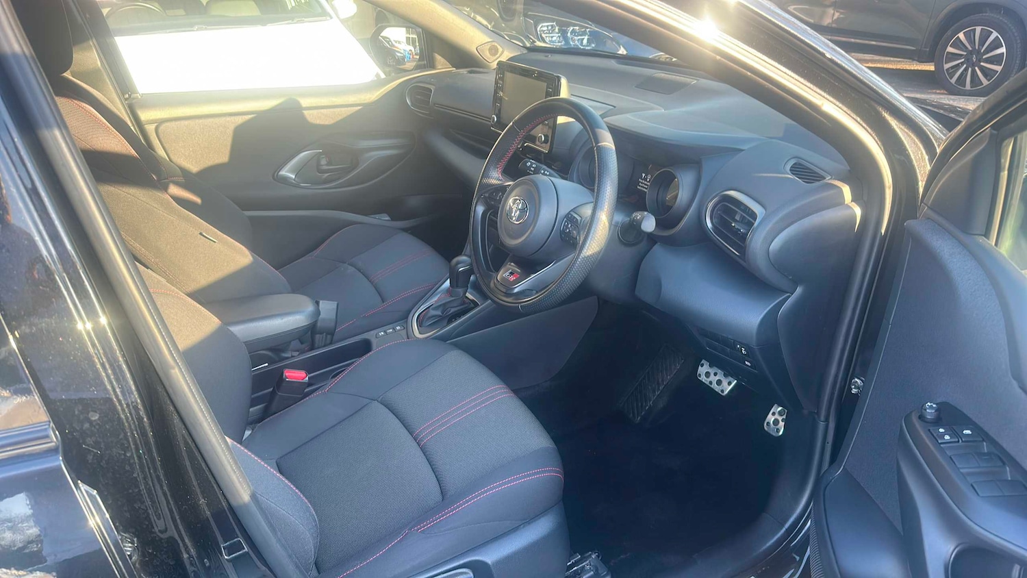 Used Toyota Yaris 2023 for sale - 77661335: Photo 8