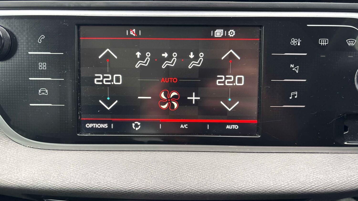 Used Citroen C4 2018 for sale - 76624717: Photo 17