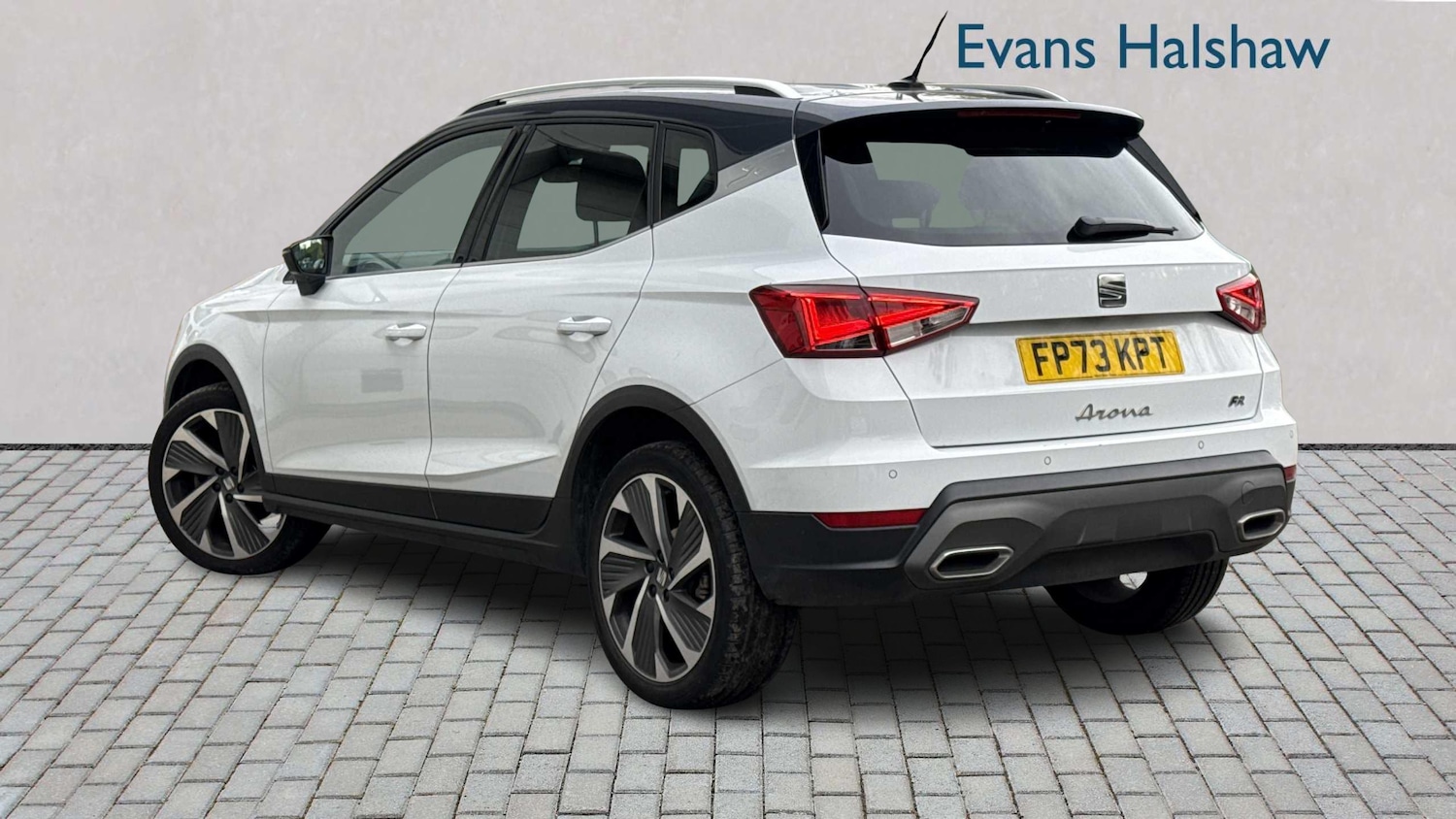 Used SEAT Arona 2023 for sale - 76435600: Photo 2