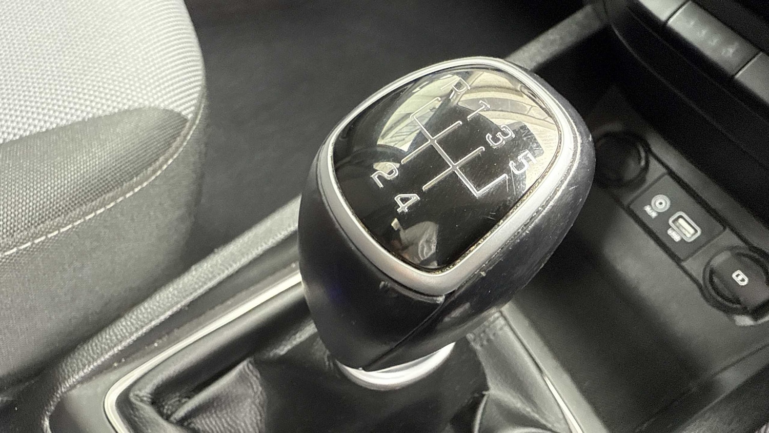 Vehicle 33