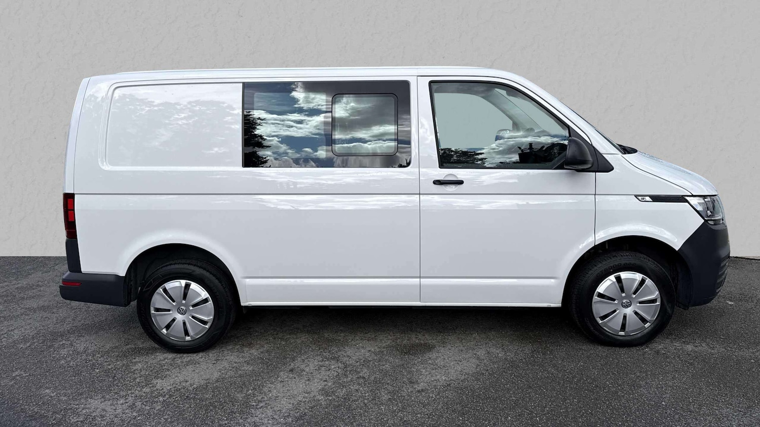 Used Volkswagen Transporter 2022 for sale - 77219734: Photo 4