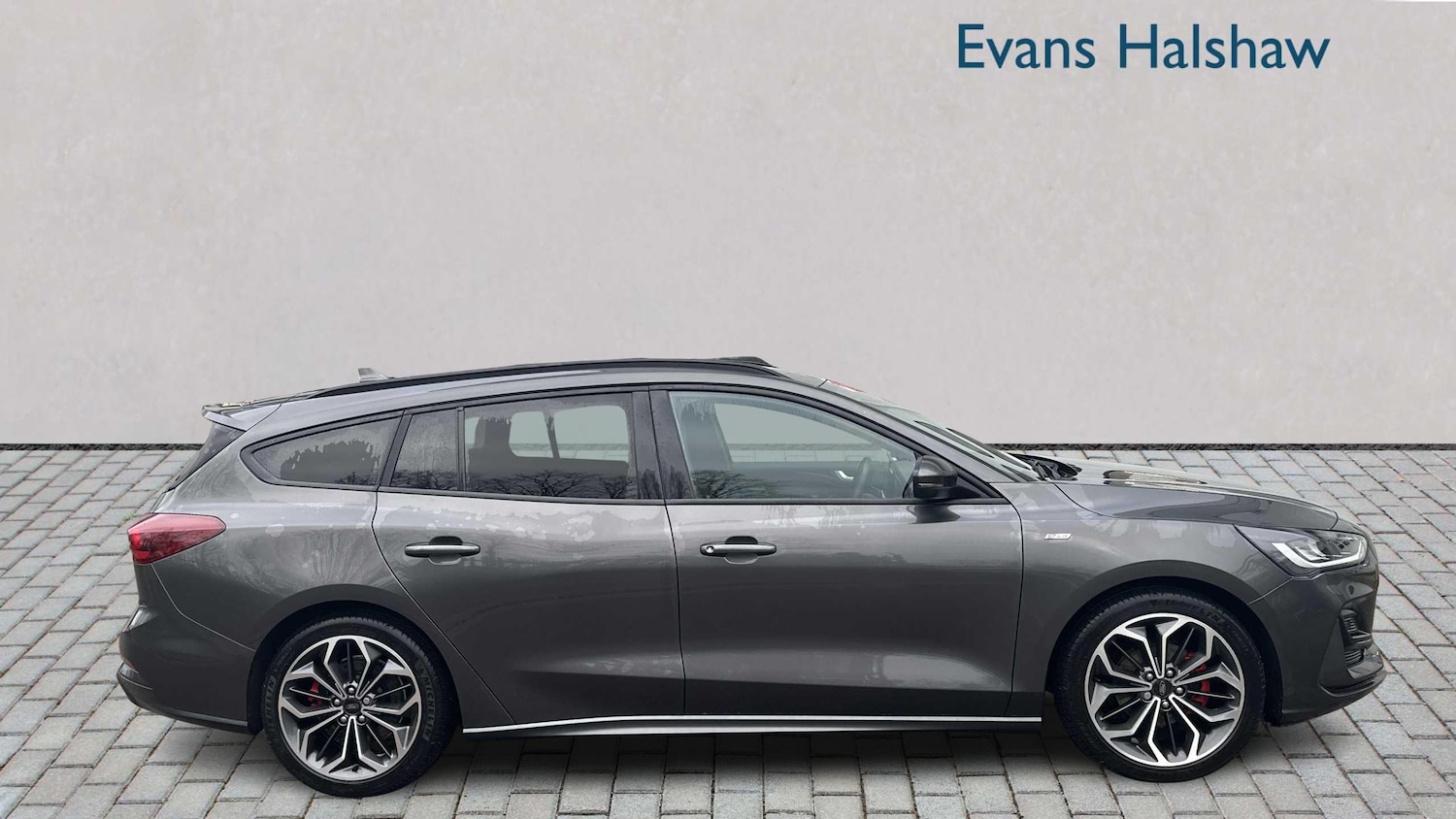 Used Ford Focus 2023 for sale - 76692183: Photo 2