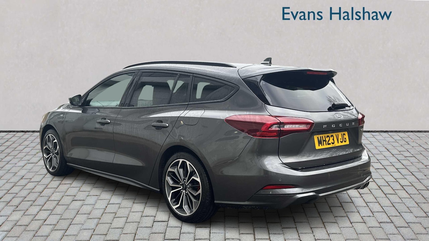 Used Ford Focus 2023 for sale - 76692183: Photo 3