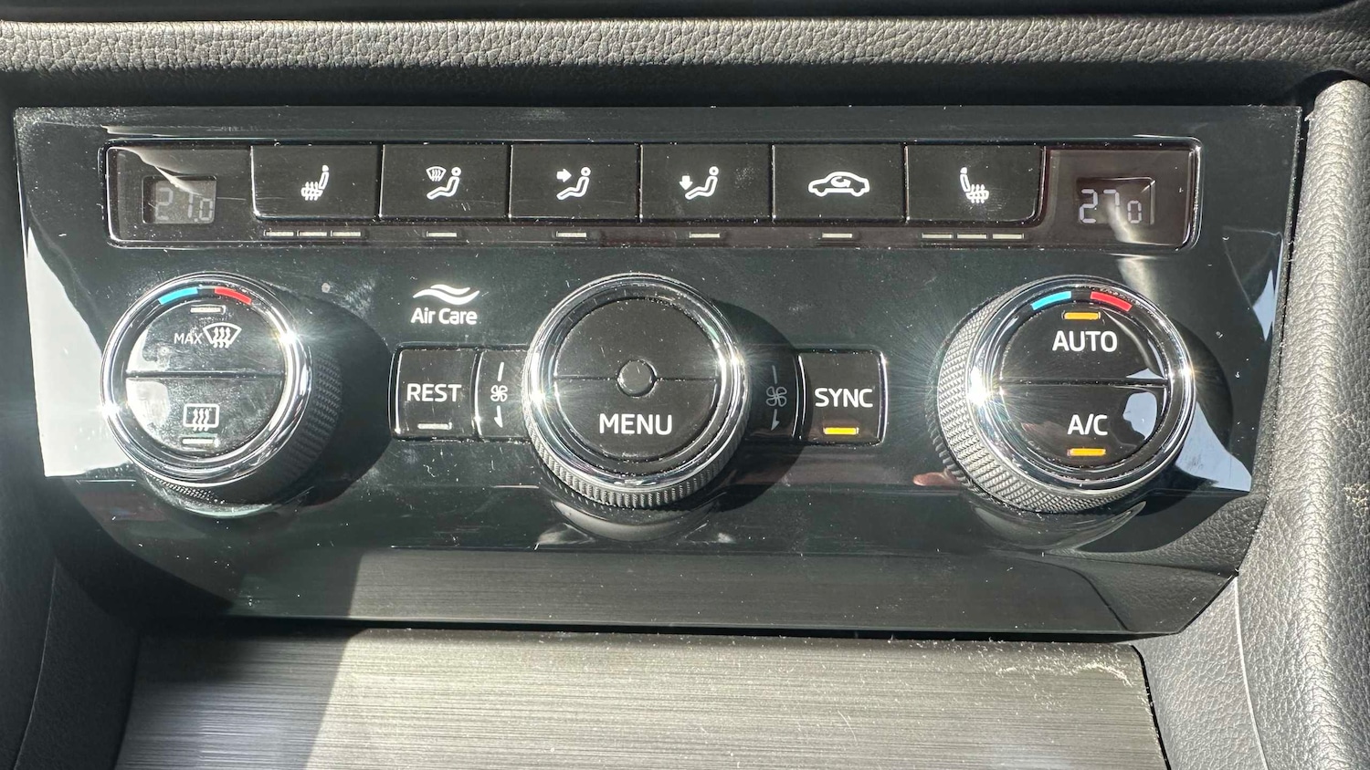 Used Skoda Superb 2023 for sale - 77239927: Photo 16