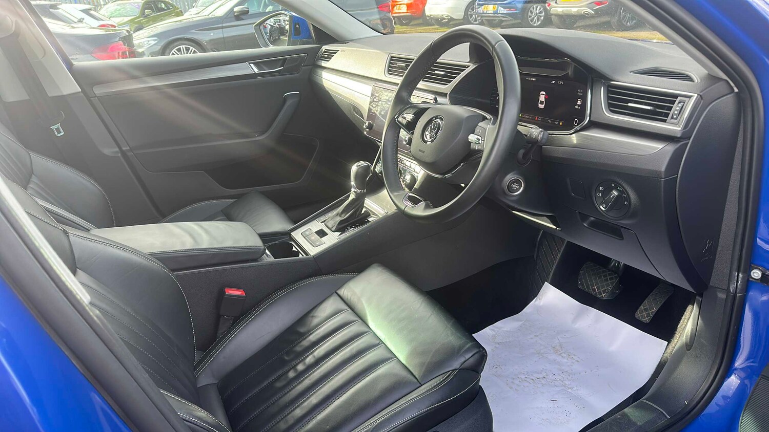 Used Skoda Superb 2023 for sale - 77239927: Photo 8