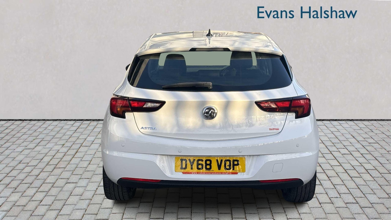 Used Vauxhall Astra 2019 for sale - 76902335: Photo 4