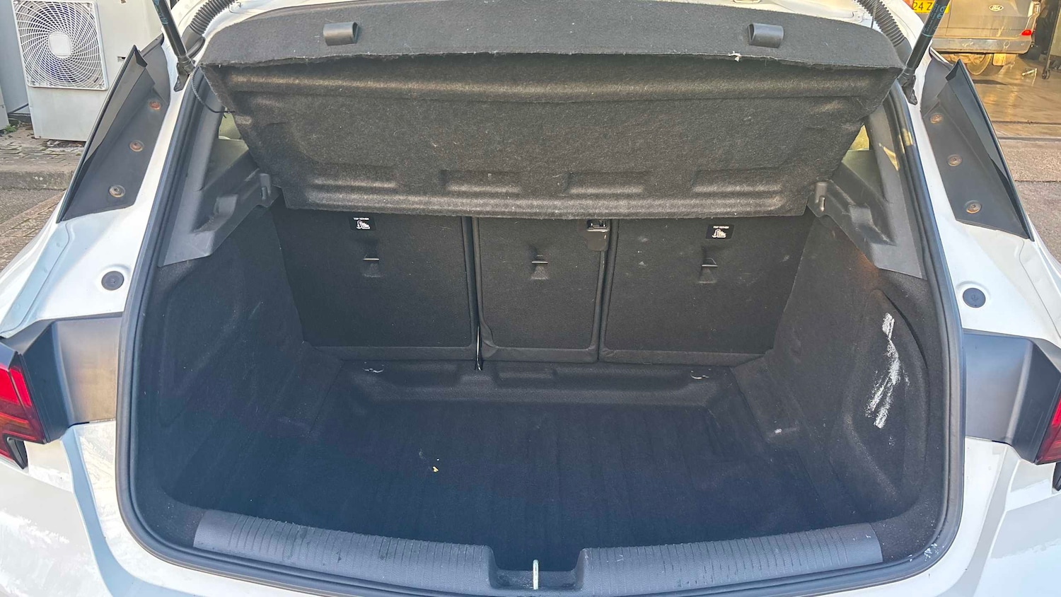 Used Vauxhall Astra 2019 for sale - 76902335: Photo 9