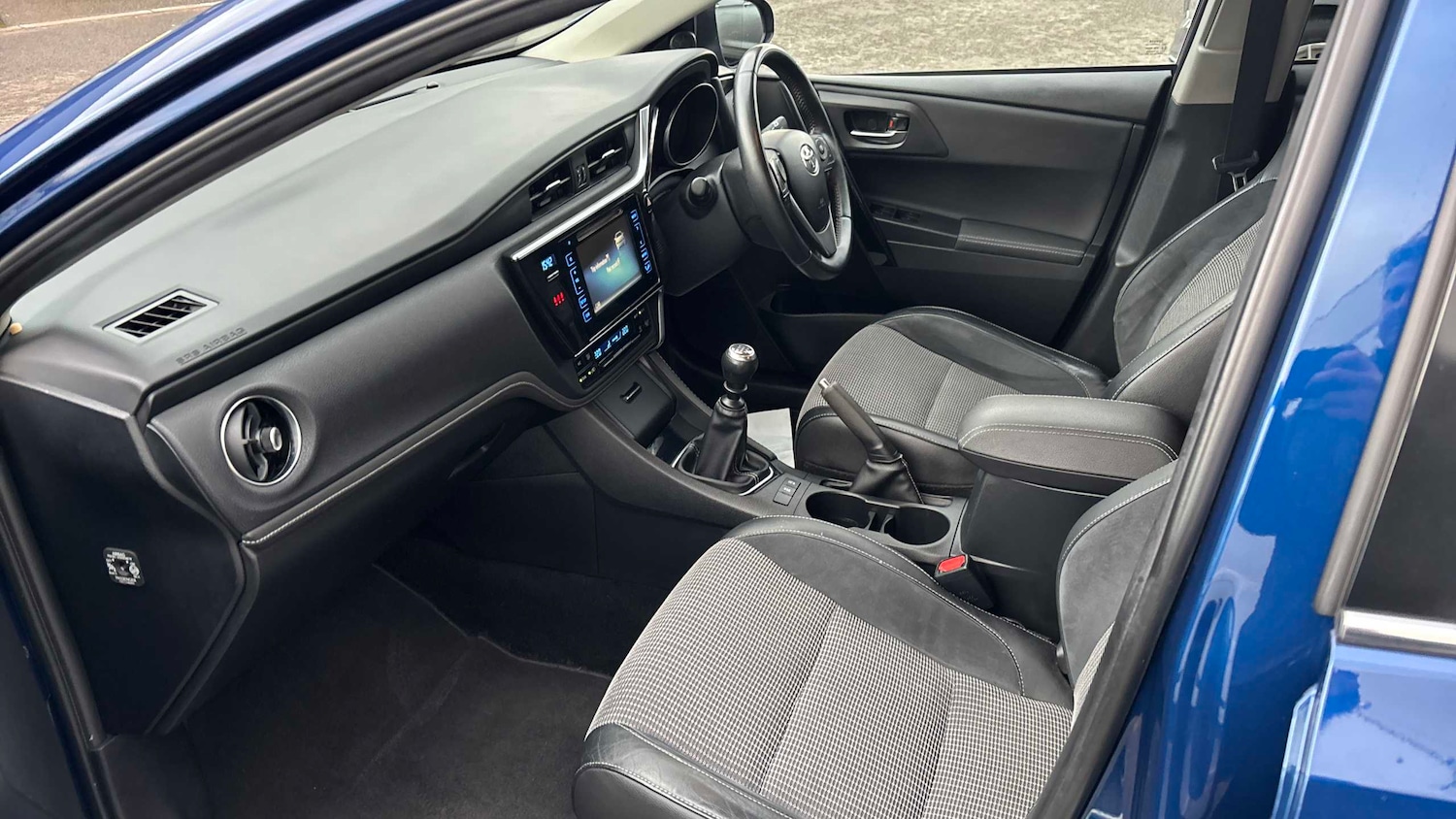 Used Toyota Auris 2016 for sale - 76902316: Photo 12