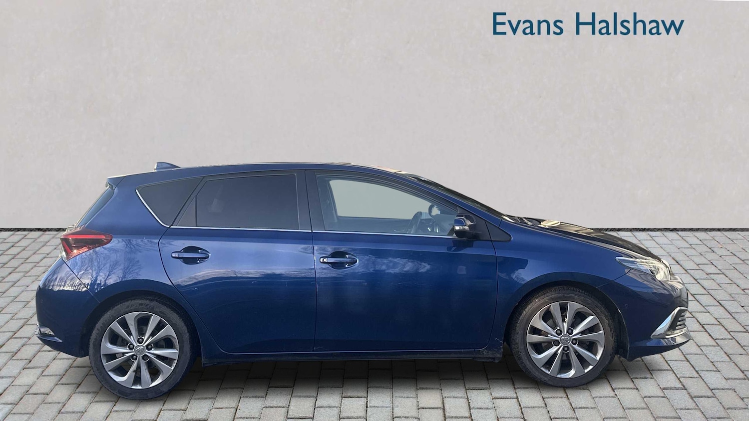 Used Toyota Auris 2016 for sale - 76902316: Photo 2