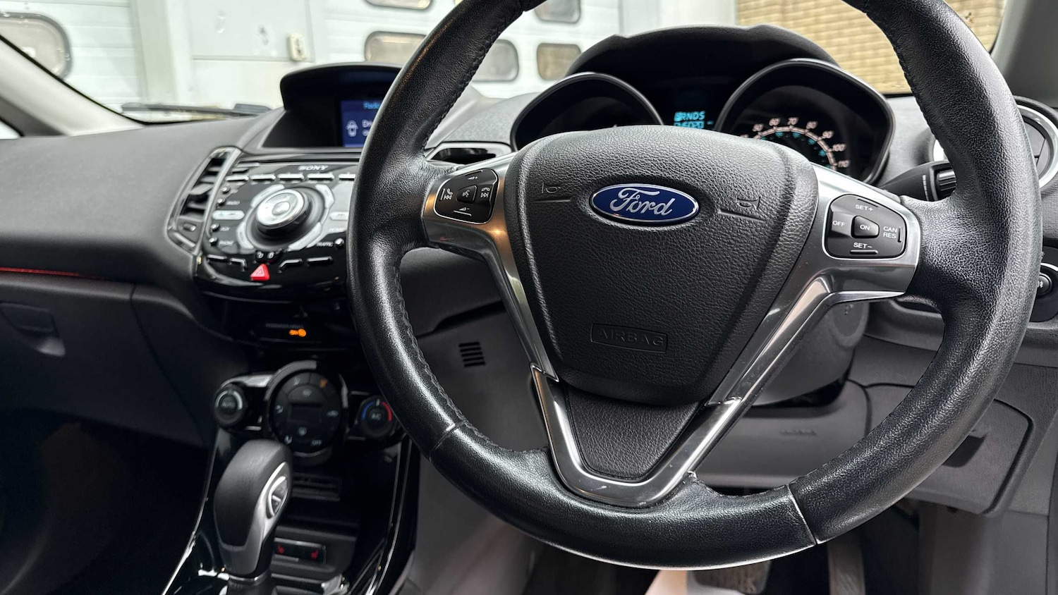 Used Ford Fiesta 2017 for sale - 76329155: Photo 10