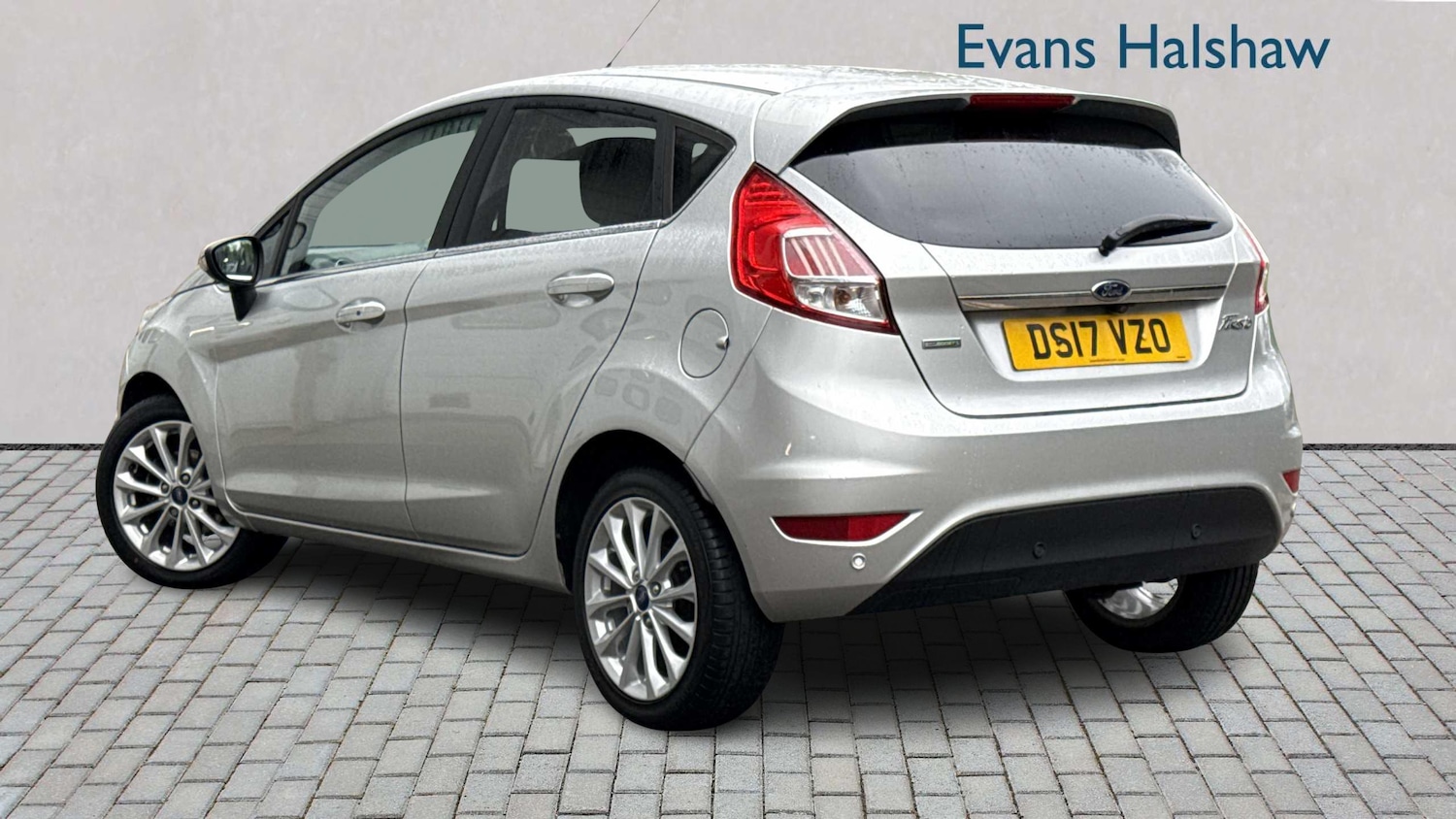 Used Ford Fiesta 2017 for sale - 76329155: Photo 2