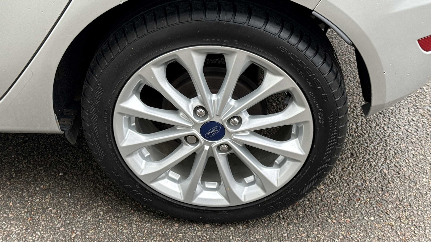 Used Ford Fiesta 2017 for sale - 76329155: Photo 8