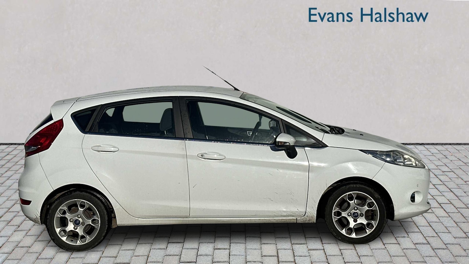 Used Ford Fiesta 2012 for sale - 76789395: Photo 2