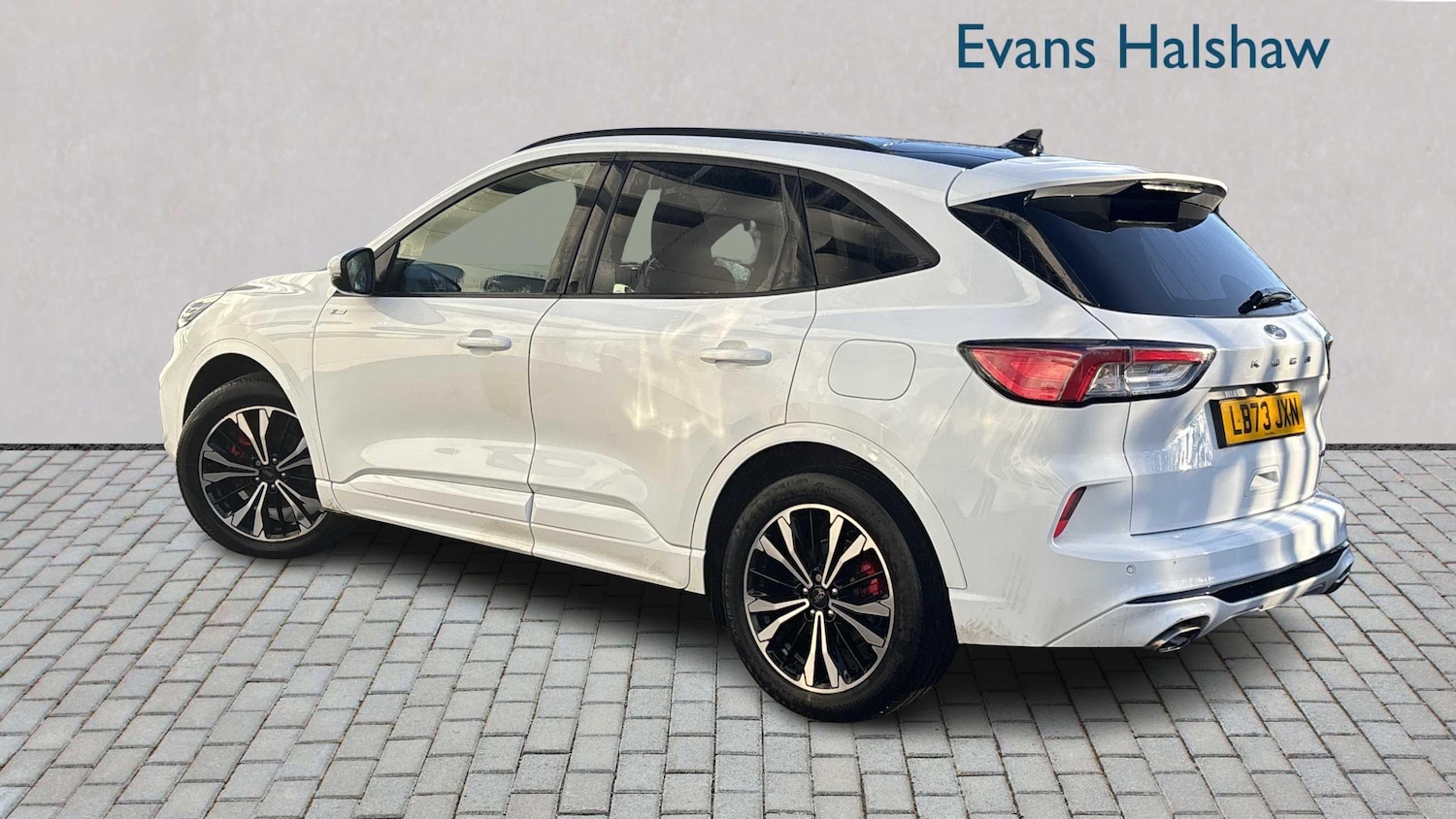 Used Ford Kuga 2023 for sale - 76827666: Photo 2