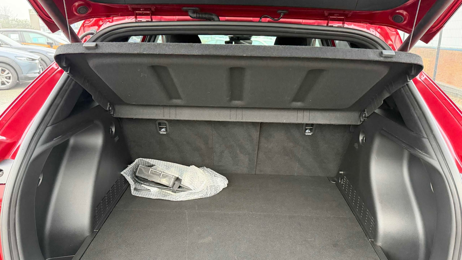 Used Hyundai KONA 2025 for sale - 77577408: Photo 9