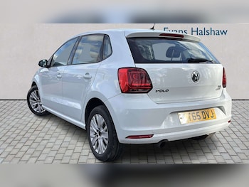 Used Volkswagen Polo 2016 for sale - 77842572: Photo