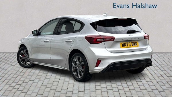 Used Ford Focus 2023 for sale - 76316124: Photo 2
