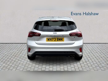 Used Ford Focus 2023 for sale - 76316124: Photo 3