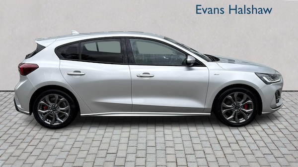 Used Ford Focus 2023 for sale - 76316124: Photo 4