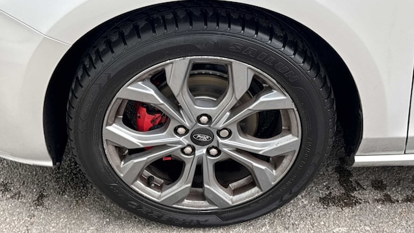 Used Ford Focus 2023 for sale - 76316124: Photo 9