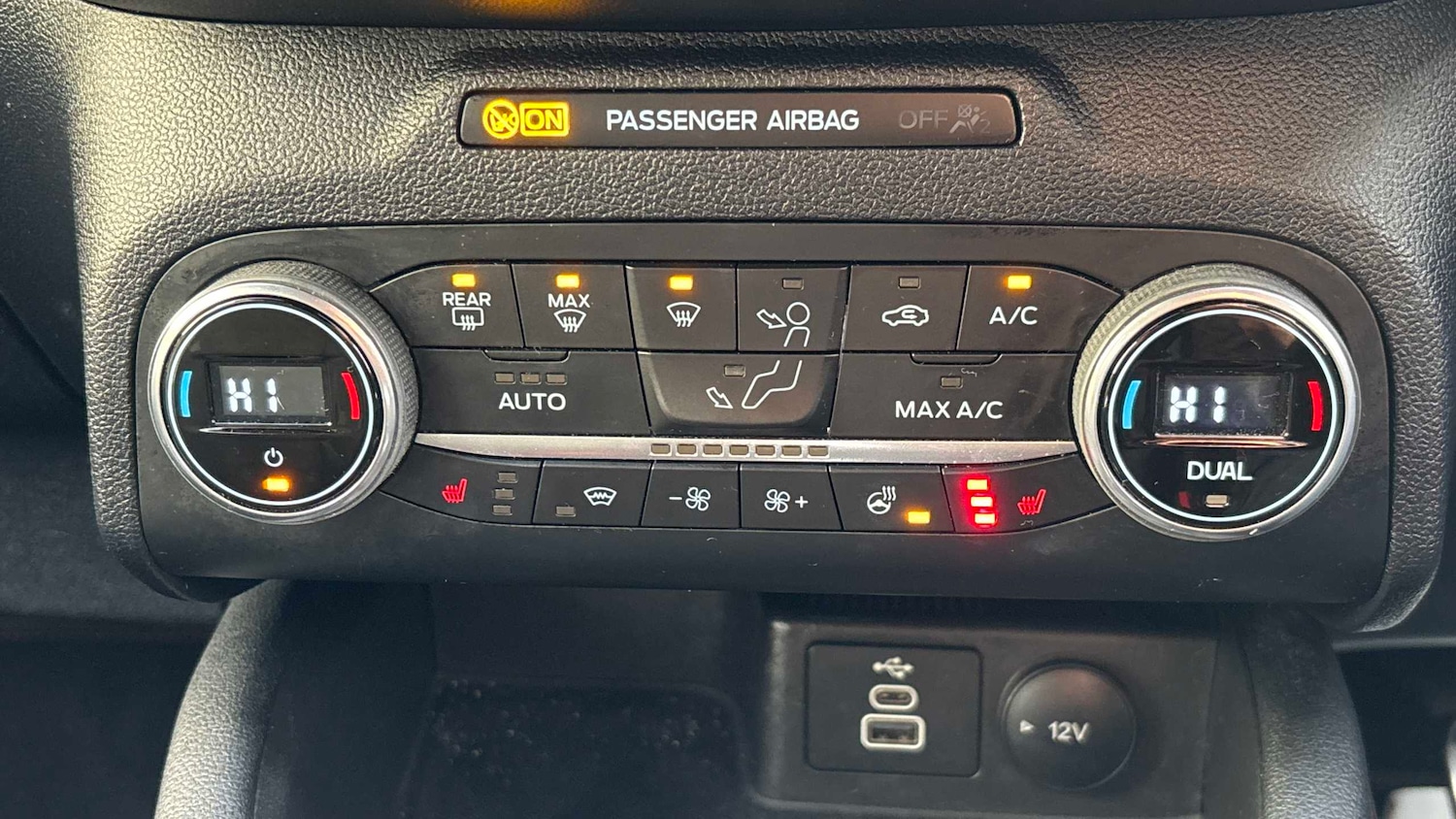 Used Ford Kuga 2022 for sale - 76842902: Photo 15