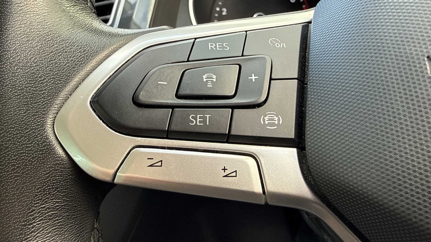 Used Volkswagen Tiguan 2022 for sale - 75944426: Photo 22