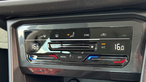 Used Volkswagen Tiguan 2022 for sale - 75944426: Photo 32