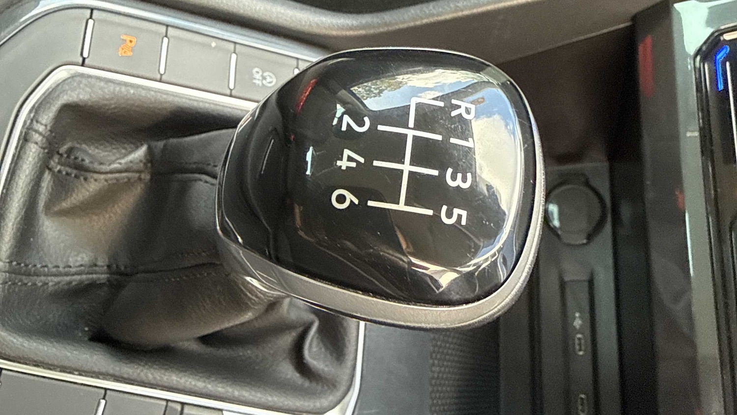 Used Volkswagen Tiguan 2022 for sale - 75944426: Photo 34