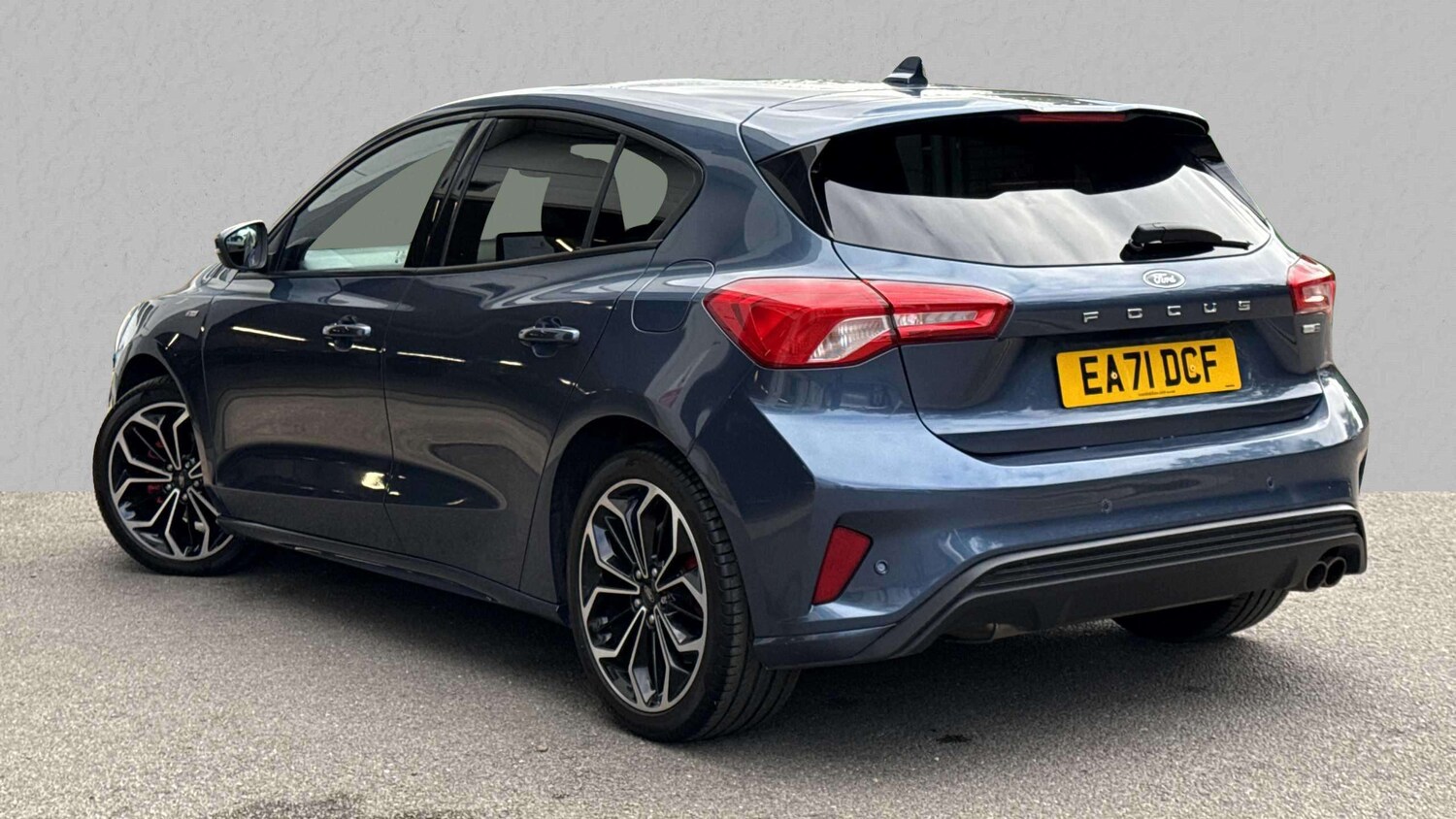 Used Ford Focus 2021 for sale - 76125897: Photo 2