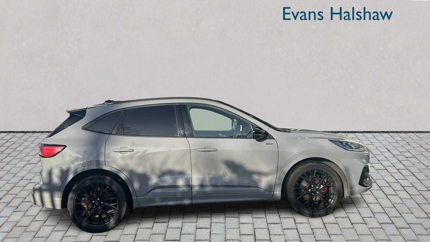 Used Ford Kuga 2023 for sale - 76902401: Photo 2